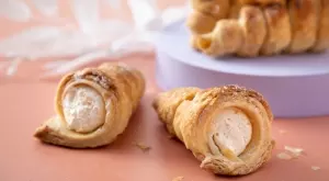 Яйчният крем за фунийки от нашето детство