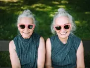 100-годишни близначки отпразнуваха заедно рождения си ден (ВИДЕО)