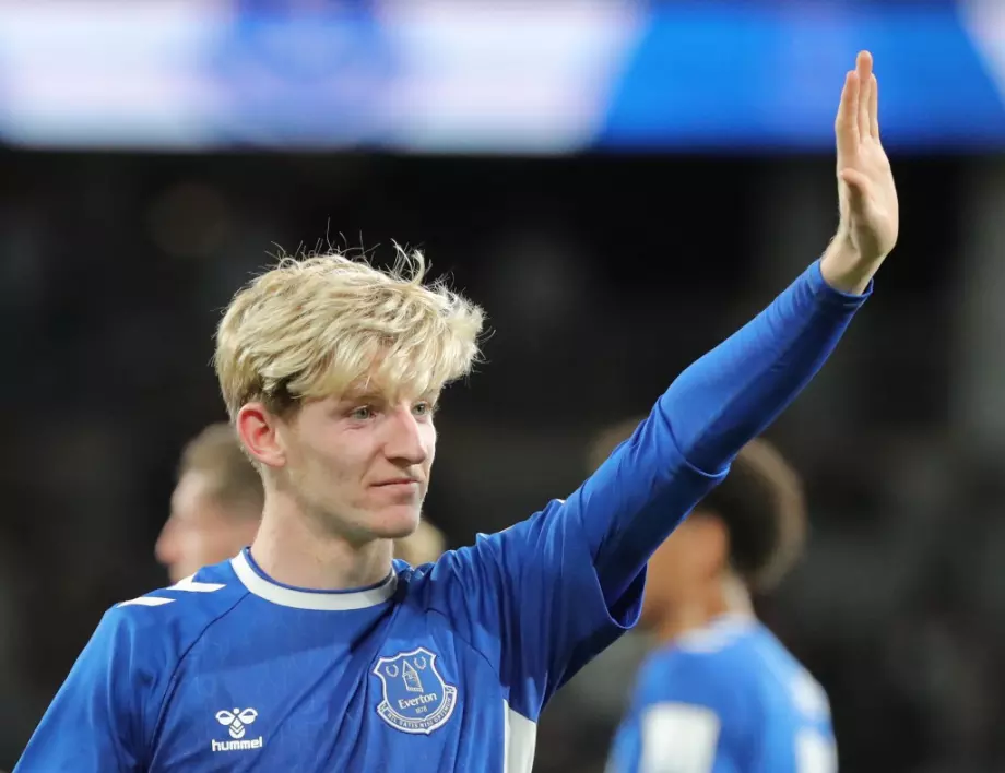 След отказ да тренира: Млада звезда на Евертън си изработи трансфер в Нюкасъл