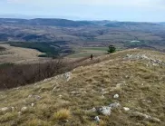 Подновява се масовото изкачване на връх Стража в Трънско 