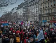 Нова протестна вълна във Франция, училищата и транспортът са блокирани (ВИДЕО)