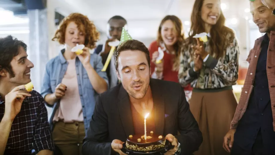 Виц на деня: Мъж има рожден ден на 2 февруари 