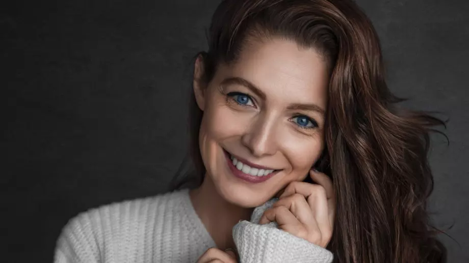 Усмихвам се, не защото съм щастлива, а защото съм силна!