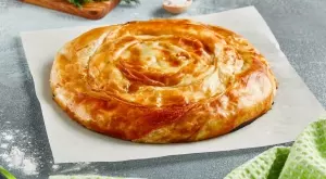 Най-вкусната постна баница с булгур и праз