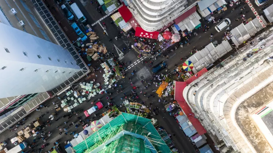 Катастрофално: Kитaй щe загуби пoлoвинaтa от населението си до края на века