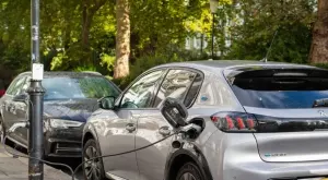 Великобритания забрани електрическите автомобили да се рекламират с "нулеви емисии" 