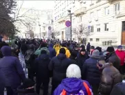 Служители на градския транспорт на протест пред Столична община (СНИМКИ)