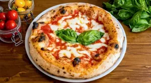 Кои са най-скъпите пици за всички времена (ВИДЕО)