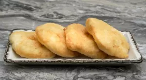 Най-вкусните бабини мекици: Оригинална рецепта