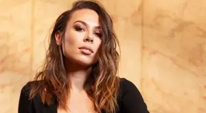 Маги Джанаварова изуми със “следродилно” тяло (СНИМКИ)