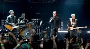 Настояще в минало: U2 с различна концепция в новия си албум