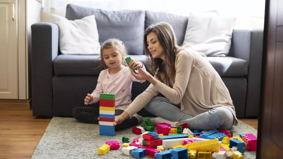 Обичам детето си безкрай, но мразя да си играя с него