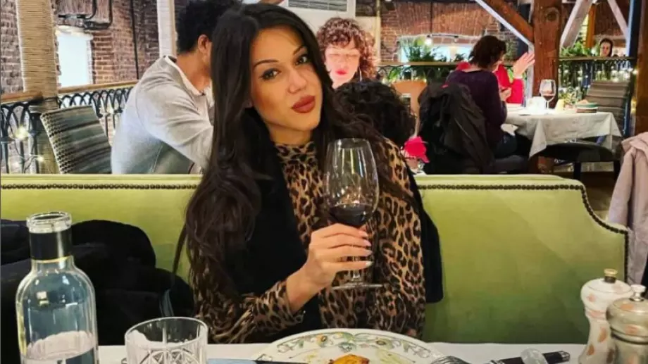 Вижте коя е Ивелина Иванова от 