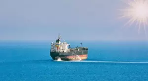 Търсенето на танкери скочи до най-високото си ниво от десетилетие