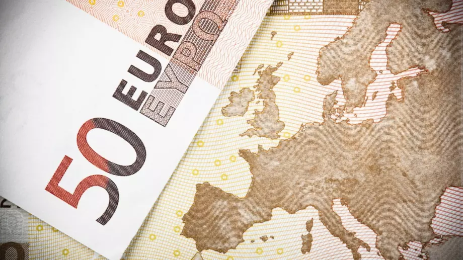След резкия спад през март, инфлацията в еврозоната отново тръгна нагоре