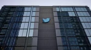 Служители на Twitter съдят компанията за отказва да им плати бонуси за 2022 година