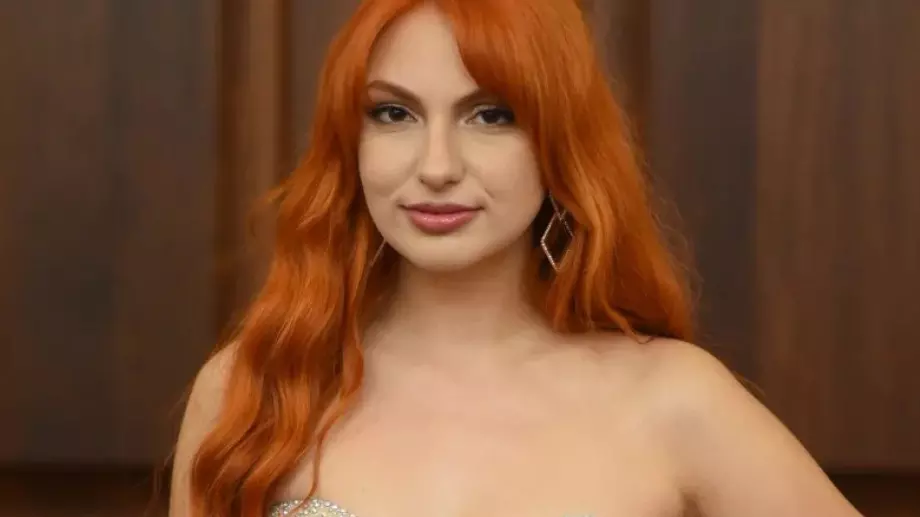 Лиа от „Ергенът“ показа мъжа до себе си (СНИМКИ)