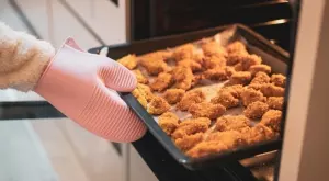 Без пържене: Хрупкави пилешки хапки на фурна