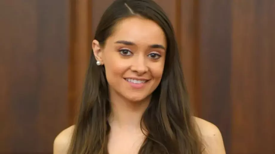 Ден след началото на „Ергенът“ Валерия се съблече гола (СНИМКИ)