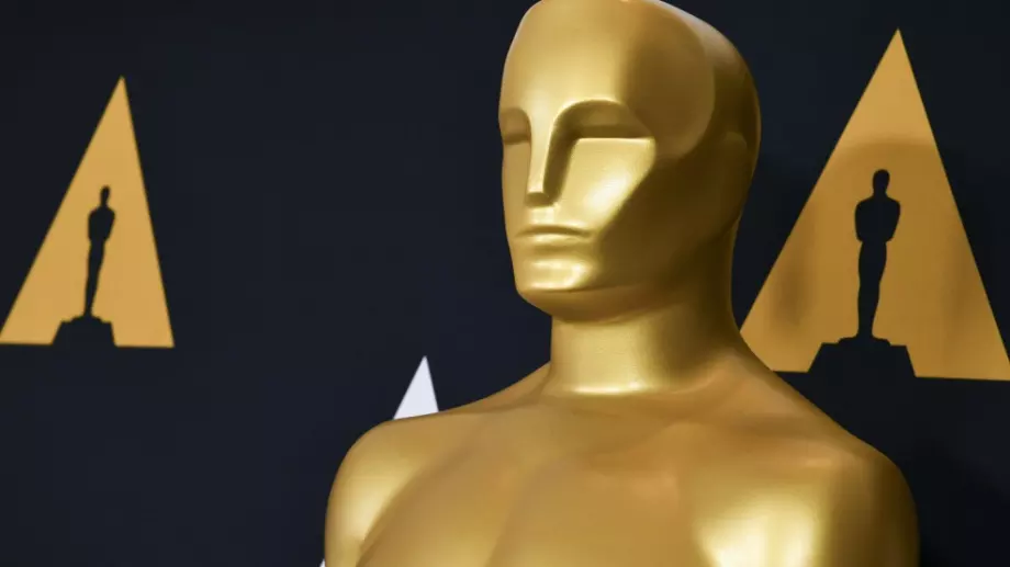 Обявиха кой ще е водещ на наградите Оскар 2024 (СНИМКИ)