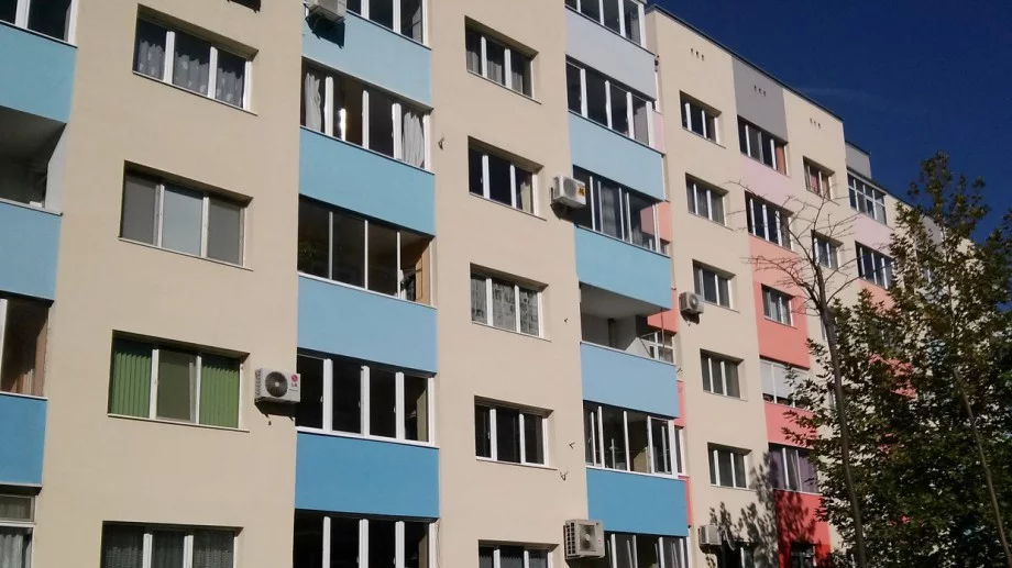 Искат увеличаване на данъчното облекчение за саниращите жилищата си