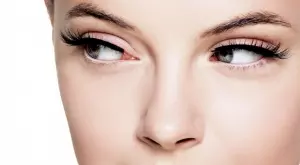 С този домашен серум ще имате супер дълги мигли