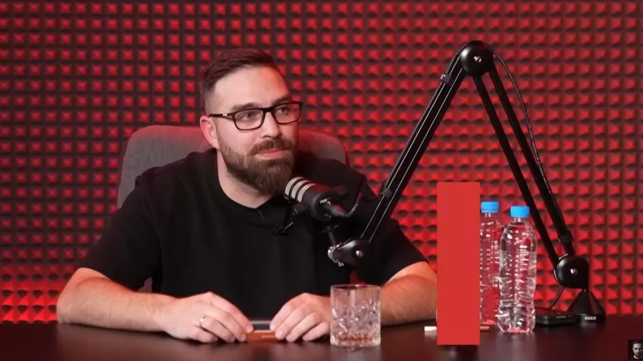 Няма да повярвате кой е първият гост в подновения подкаст на Тото (ВИДЕО)