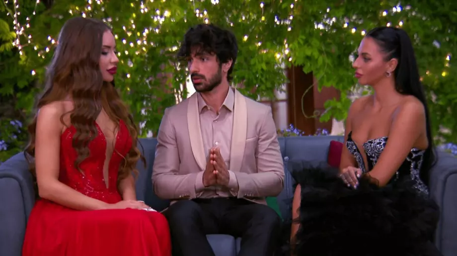 Войната между Габи и Мони от 