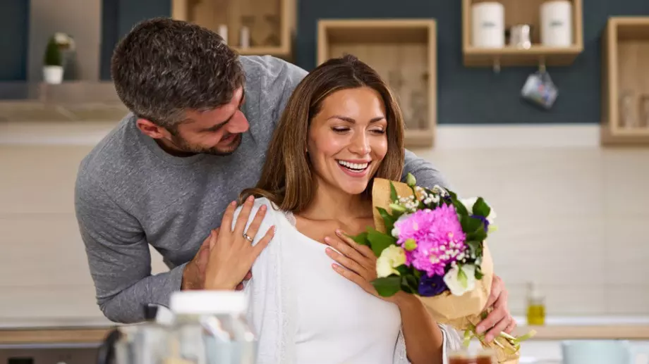 18 оригинални пожелания за 8 март