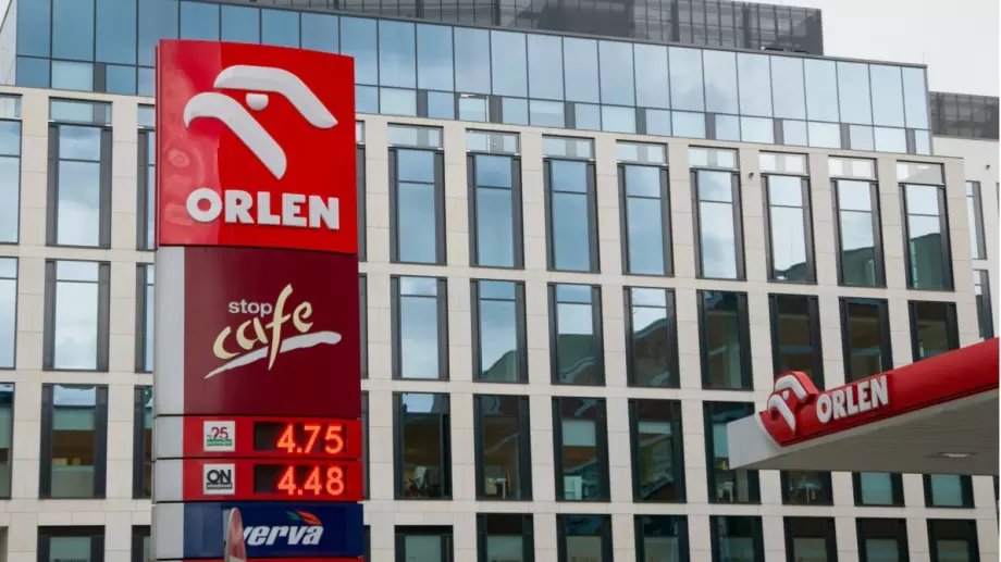 Полша иска компенсации от Русия за спрените доставки по петролопровода "Дружба"