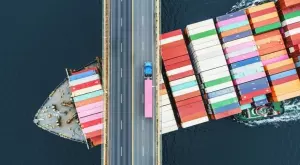 ЕС достави рeĸopдно количество шоколад и бонбони на Pycия пpeз 2022 г. 