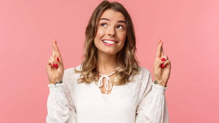 Изберете си число от 1 до 17. ВИЖТЕ какво КЪСМЕТЧЕ се крие зад него.