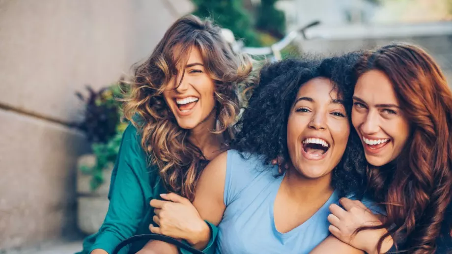 Виц на деня: Двама лежат в болнична стая