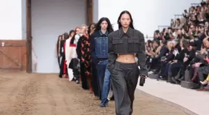 Стела Маккартни представи колекция с кауза (СНИМКИ + ВИДЕО)