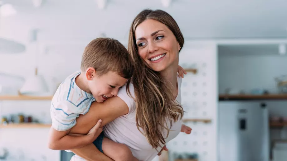 Дънов: Бащата може да е посредствен човек, но майката трябва да бъде умна и интелигентна