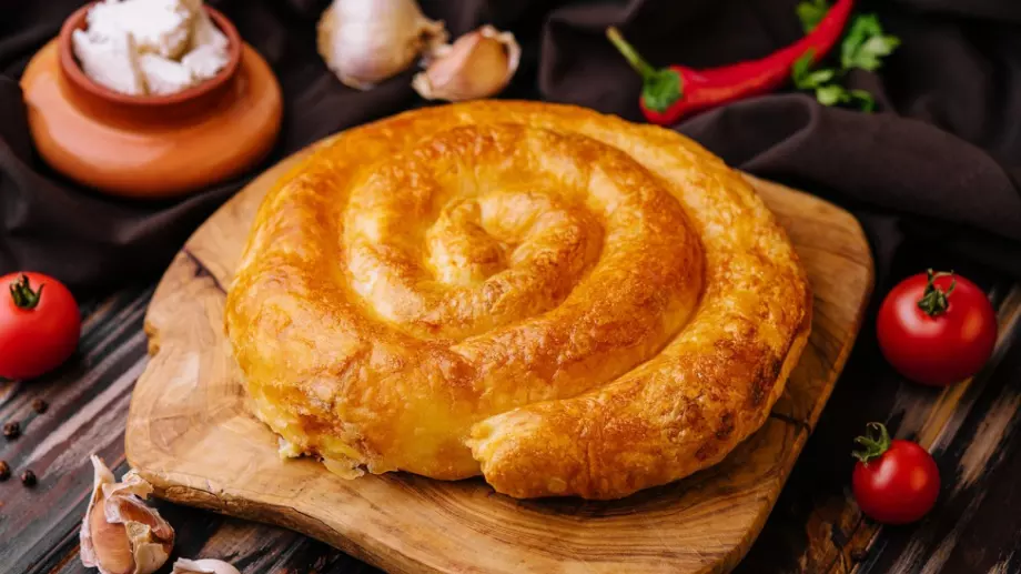 Баница с пилешко и праз