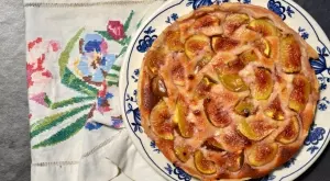 Най-вусният и лесен постен кекс със смокини