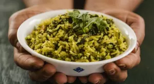 Бюджетно и вкусно: Любимият бабин ориз със спанак