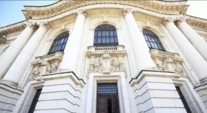 Средните годишни такси за студентите ще станат средно по 1050 лв. в държавните висши училища