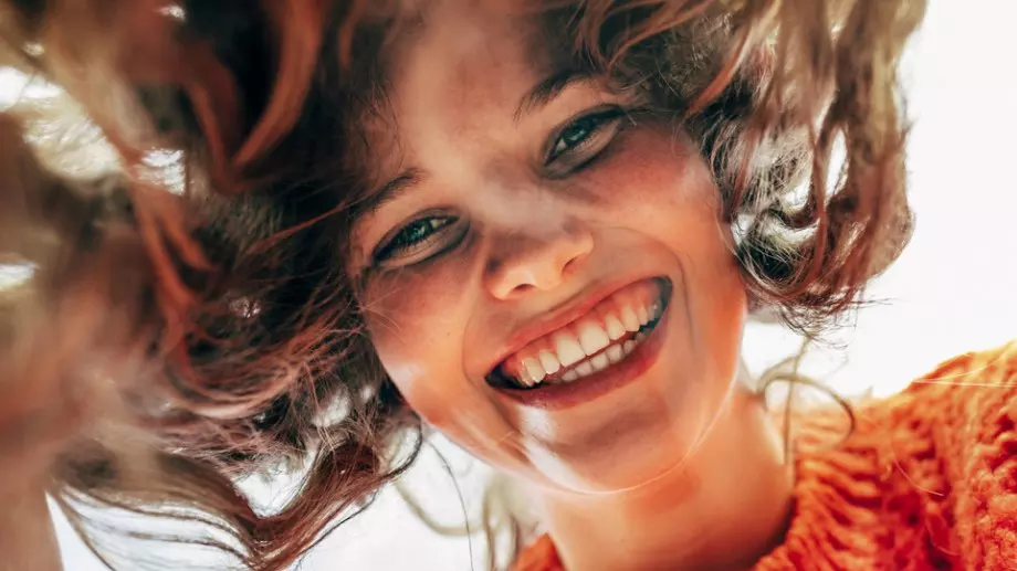 Женски виц за 4 април, 2024 г.: Запознанство в интернет