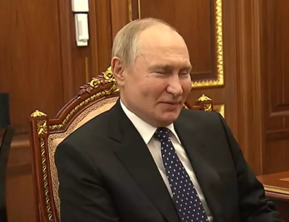 Путин изненадващо посети Севастопол, Гиркин го определи за "кретенизъм" (ВИДЕО)