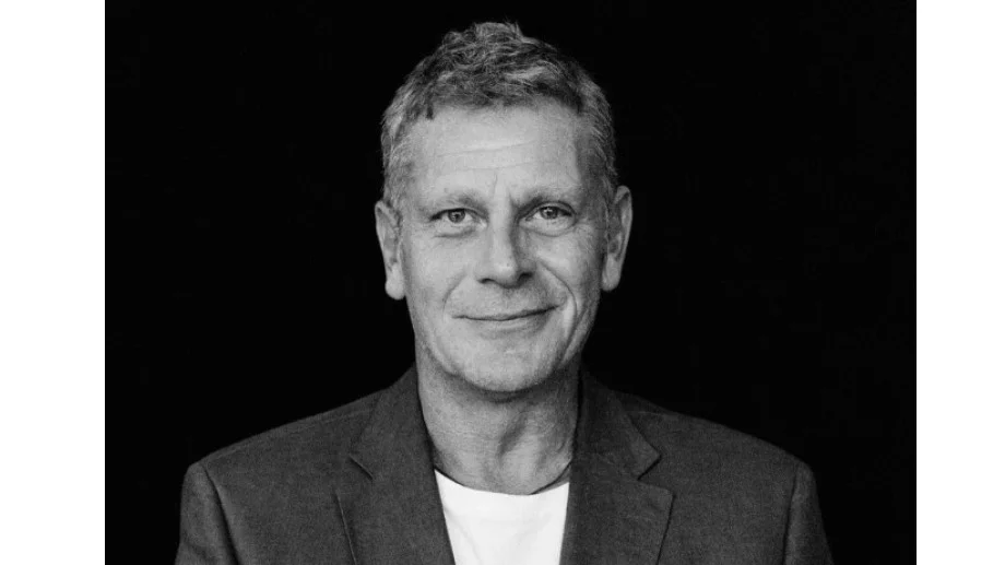 Юлиан Вергов посвети стихотворение на Диана Димитрова? (ВИДЕО)