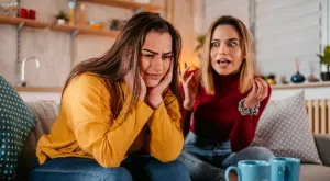 Виц за 9 юли 2023: Срещат се две приятелки, едната се оплаква