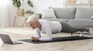 Няма да повярвате какво прави тази 91-годишна жена (ВИДЕО)