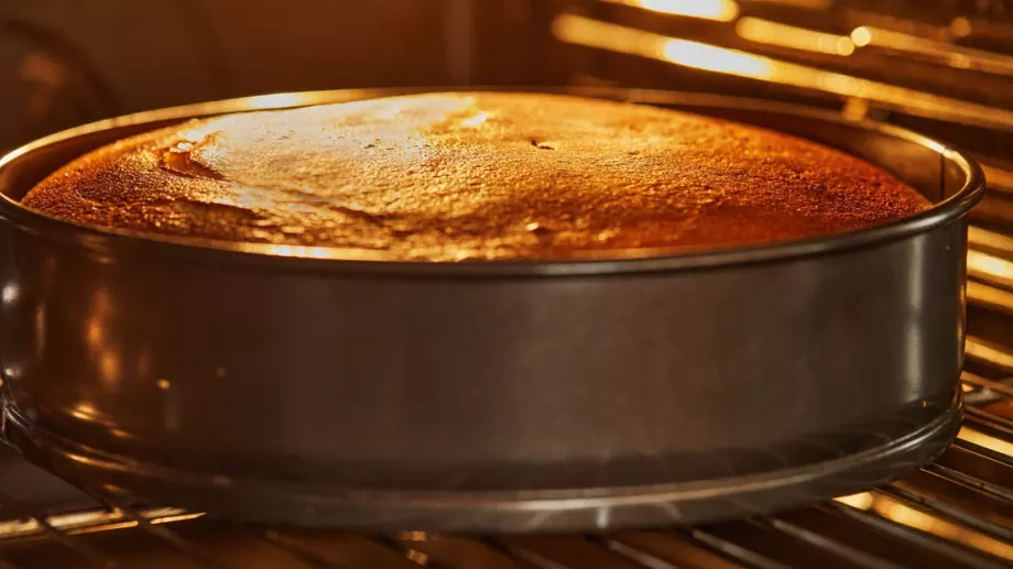 Супер бърз и пухкав тутманик с мая