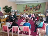Зам.-кмет на Елин Пелин и експерти четоха приказки по повод Международния ден на приказката