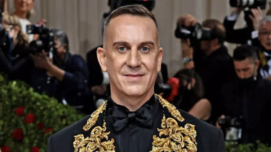 Модният гений Джеръми Скот напуска Moschino