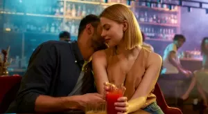 За тези 3 зодии 2024 година започва със страстен флирт