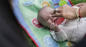 Първи симтоми на аутизъм при бебето (ВИДЕО)