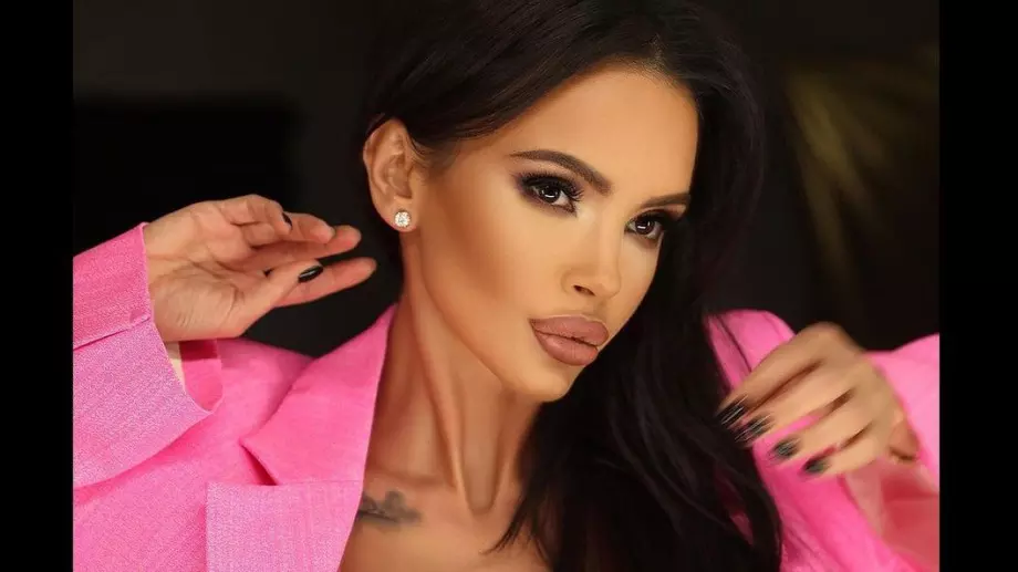 Майката на Мария шокира с визията си (СНИМКИ)